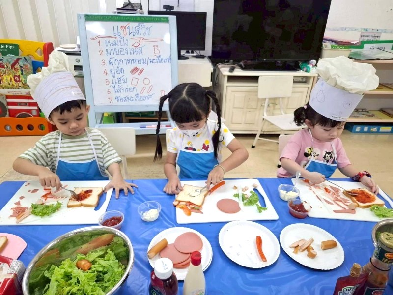 เปิดเรียนภาคเรียนพิเศษ We can cook