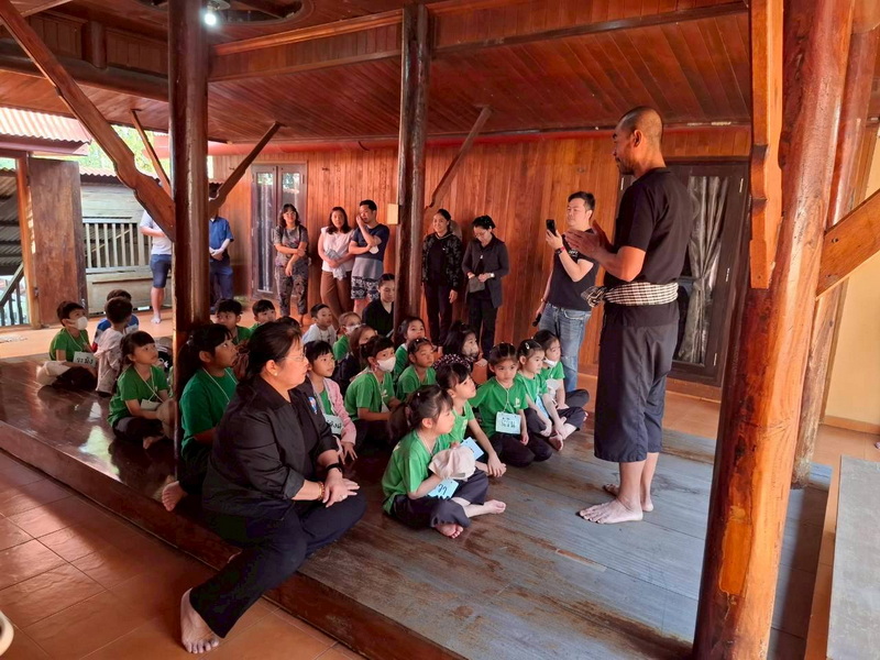 ทัศนศึกษาบ้านครูธานี